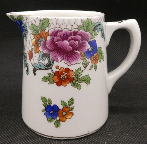Vintage booths silicon china - vintage,