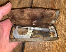 VINTAGE MOORE & WRIGHT 0-1”