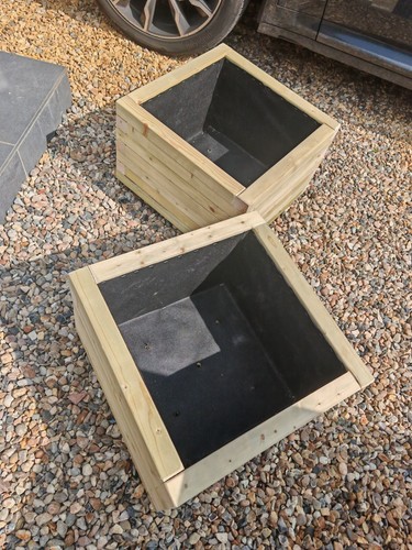 60cm square wooden - 60cm, planter