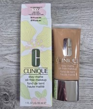 Clinique Stay Matte Oil Free