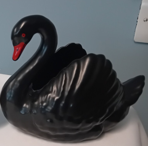 Dartmouth devon pottery - pottery, swan