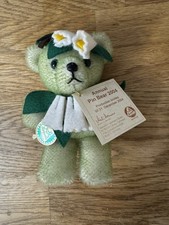 Herman Spielwaren Annual Pin Bear 2004 Limited Edition
