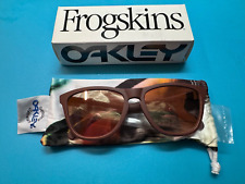 BNIB OAKLEY FROGSKINS