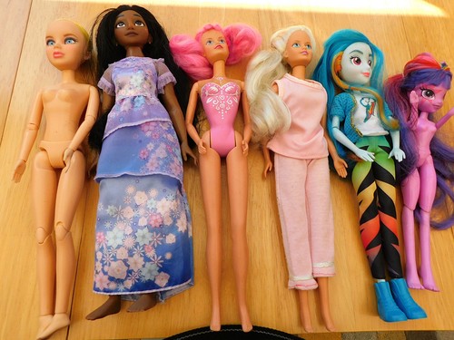 Bundle mixed dolls for - mixed,