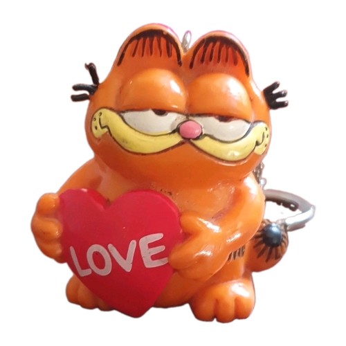 Bully garfield plastic - bully,
