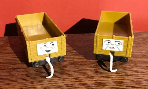 Thomas the tank engine - 2x,