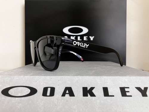 Oakley frogskins sunglasses - oakley,