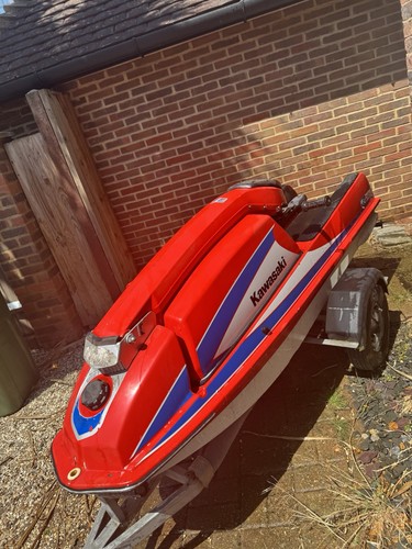 Kawasaki 550 stand jet ski - 550,