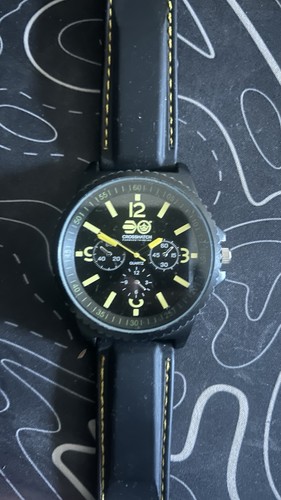 Crosshatch men quartz - crosshatch,