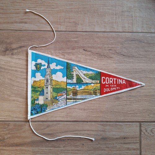 Old tourist pennant - old,