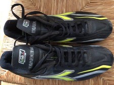 diadora soccer boots size 42 uk 8 black moulded studs plenty of sole