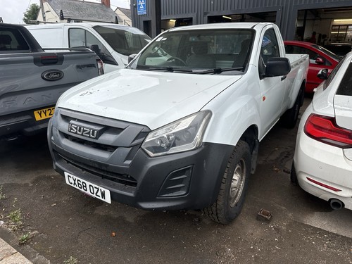 Isuzu dmax none runner - none,