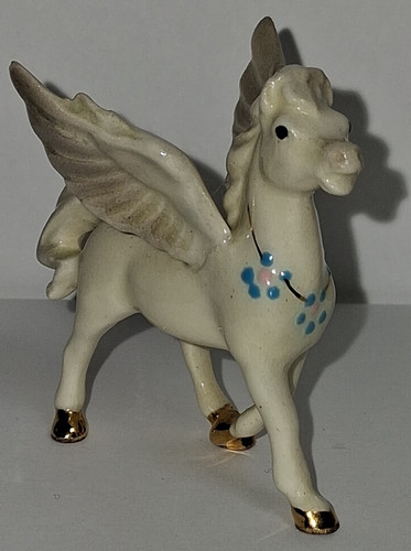 Hagen renaker pegasus - hagen,