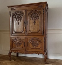 French Style Oak Cabinet Cupboard Storage Drawers Carved, Armoire/Linen Press