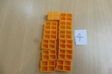 12 SCALEXTRIC COMPLETE YELLOW STRAW BALES (no breaks) LOT 4