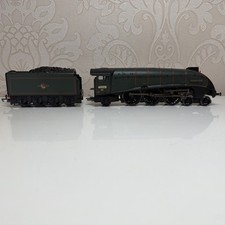 Hornby R2340 Class A4 4-6-2