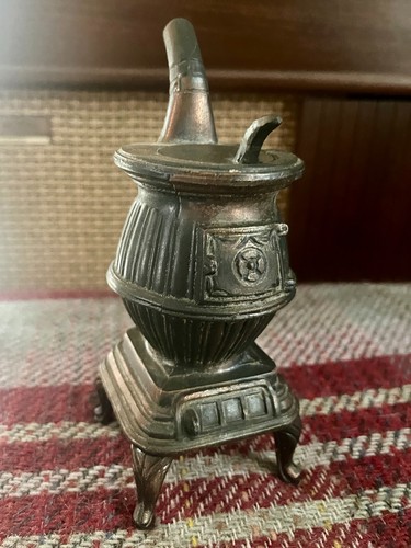 Vintage cast iron pot belly - vintage,
