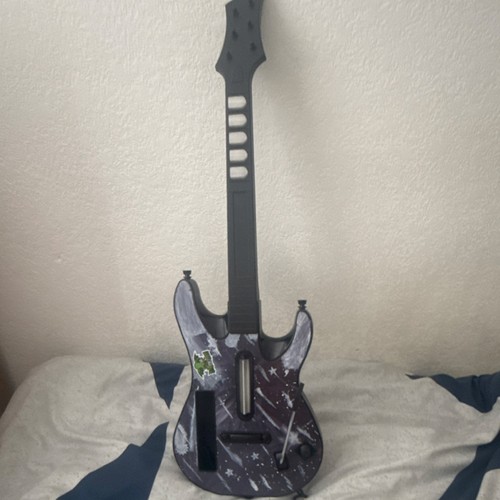 Guitar hero wired modded retro - hero,