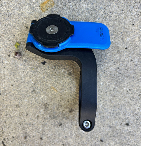 Quad lock out front mount - quad, v3