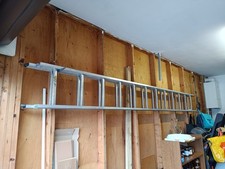 Ladder - double section 6m 24 rung extension ladder - Wiltshire