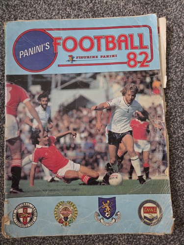 Panini football sticker - football, 82