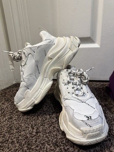 Balenciaga size authentic - 37,