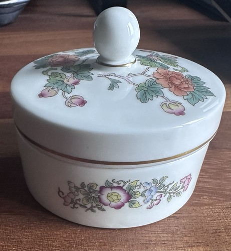 Wedgewood kutani crane - wedgewood,