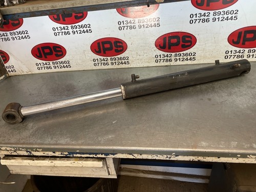 Hydraulic bucket ram bobcat - hydraulic, x