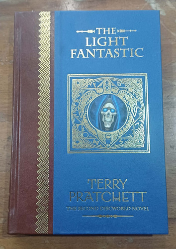 Terry pratchett the light - terry,
