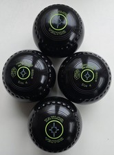 Taylor Vector Lawn Bowls/Size