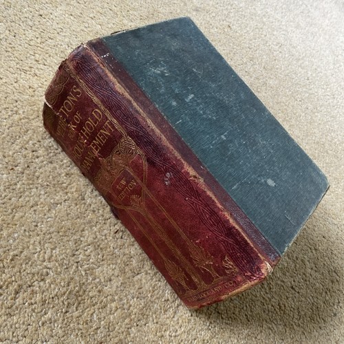 Mrs beeton book household - beeton's,