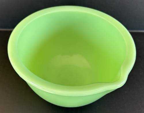 Mckee jadeite green - jadeite,