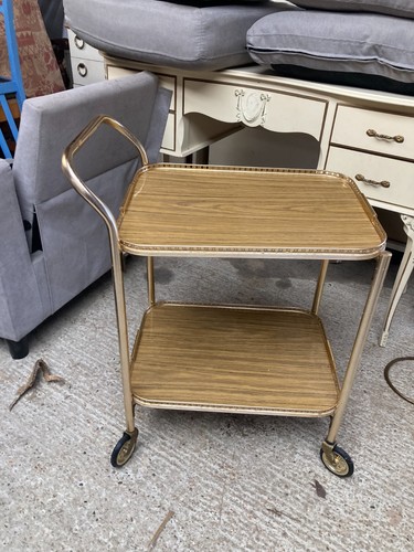 Metal tea drinks trolley with - drinks,