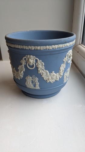 Wedgwood jasperware jardiniere - jasperware,