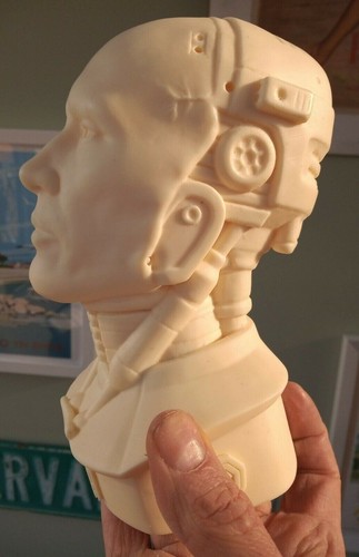 Scale half size robocop - 1:2,
