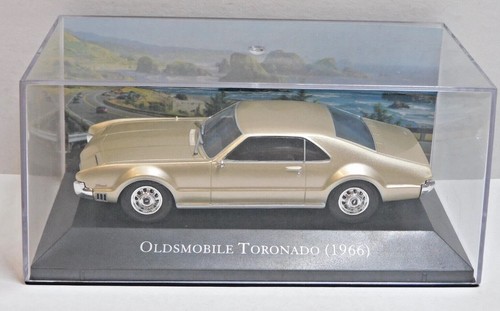 Oldsmobile tornado 1966 - oldsmobile,