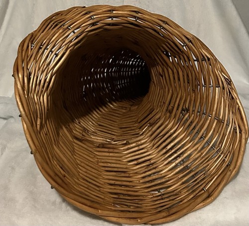 Vintage wicker horn plenty - vintage,