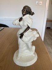 Minton 'Sea Breezes' figurine