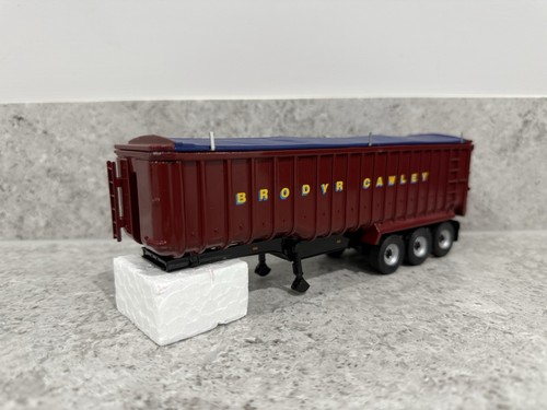 Corgi tri axle bulk tipper - corgi, tri-axle