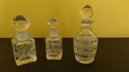Set cut glass - of,