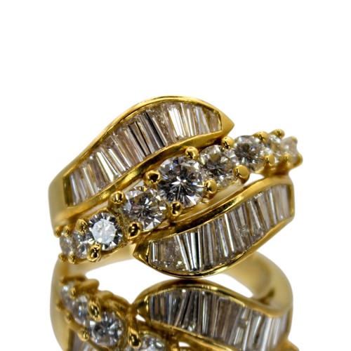 Diamond ring yellow - diamond, 18ct