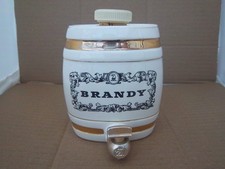 WADE ROYAL VICTORIA POTTERY BRANDY WINE BARREL 1958-1961 GILBEYS  (PM/C/1)