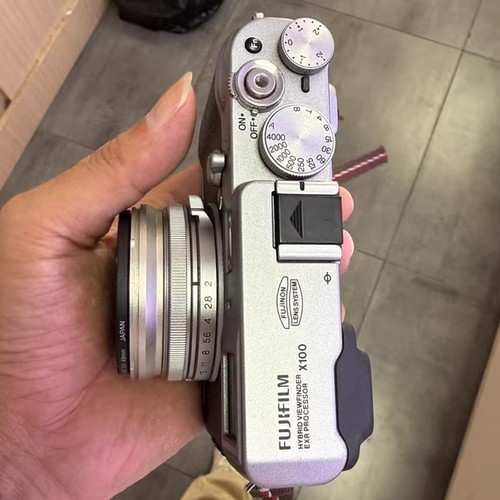 New fujifilm x100 - 90%new, 12.3mp