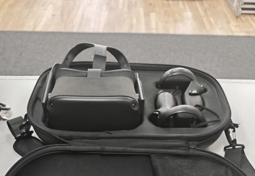 Oculus quest headset - quest,