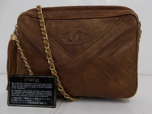 Auth lk57 chanel stitch - v,