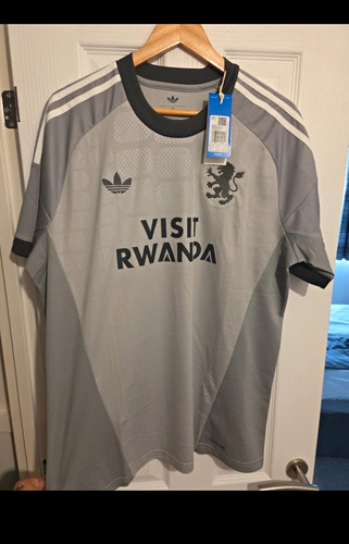 Aston villa goalkeeper shirt - aston,