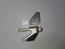 FRONT LEFT PLATE Yamaha YZF-R6