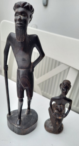 Hand carved artisan - , african