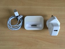iPod Classic Docking Station A1153 S-video + Apple plug/lead