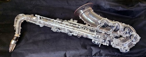Vibrato tenor saxophone - t1,
